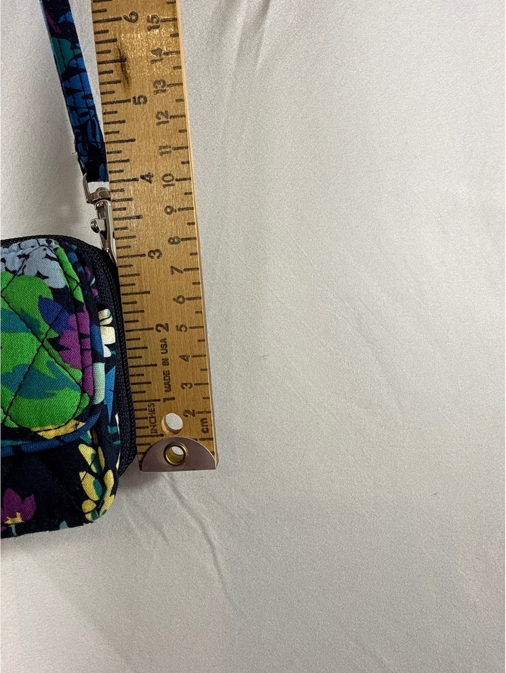 Vera Bradley Cross Body Purse - Picture 9 of 9